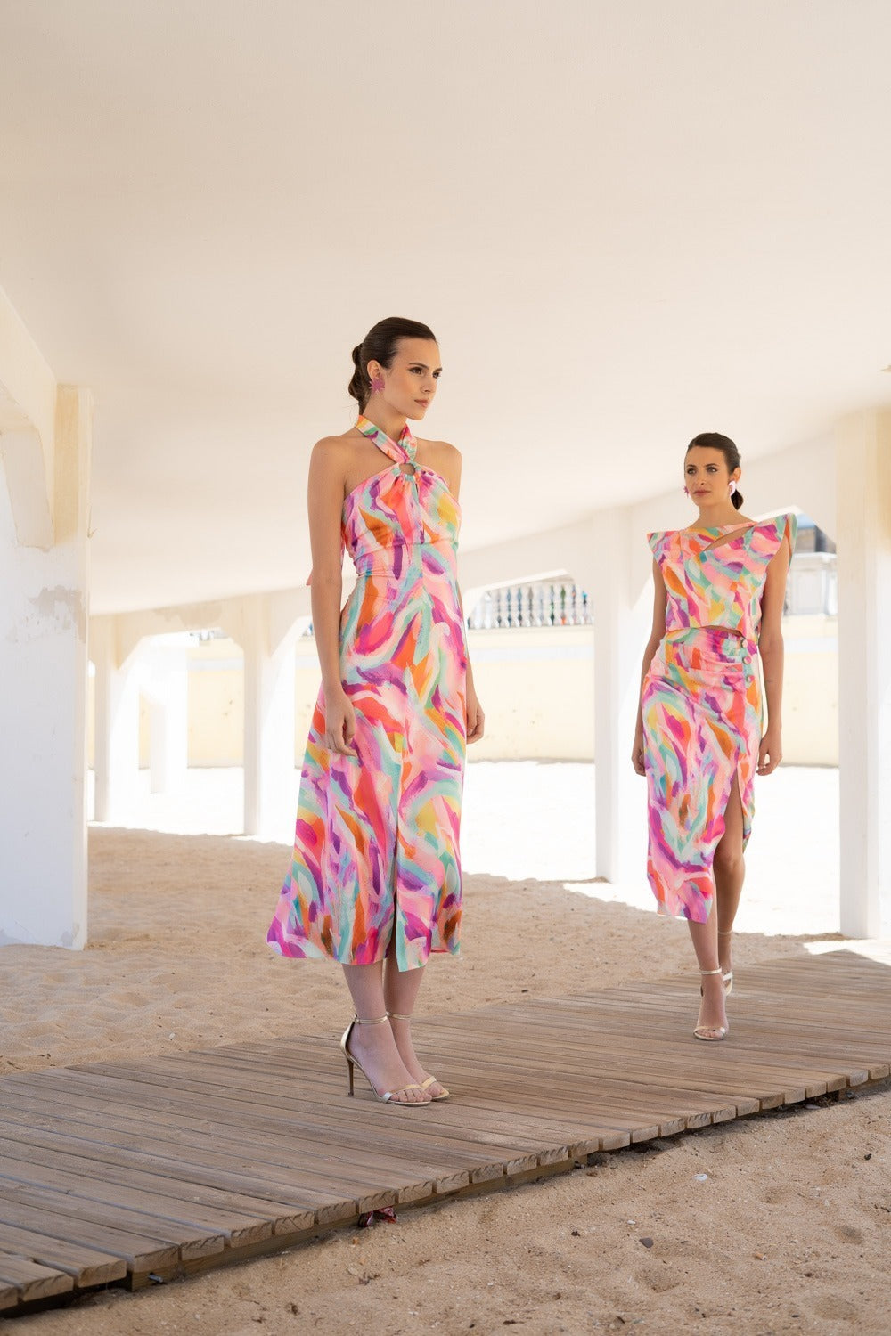 Vestido argolla anudado al cuello estampado