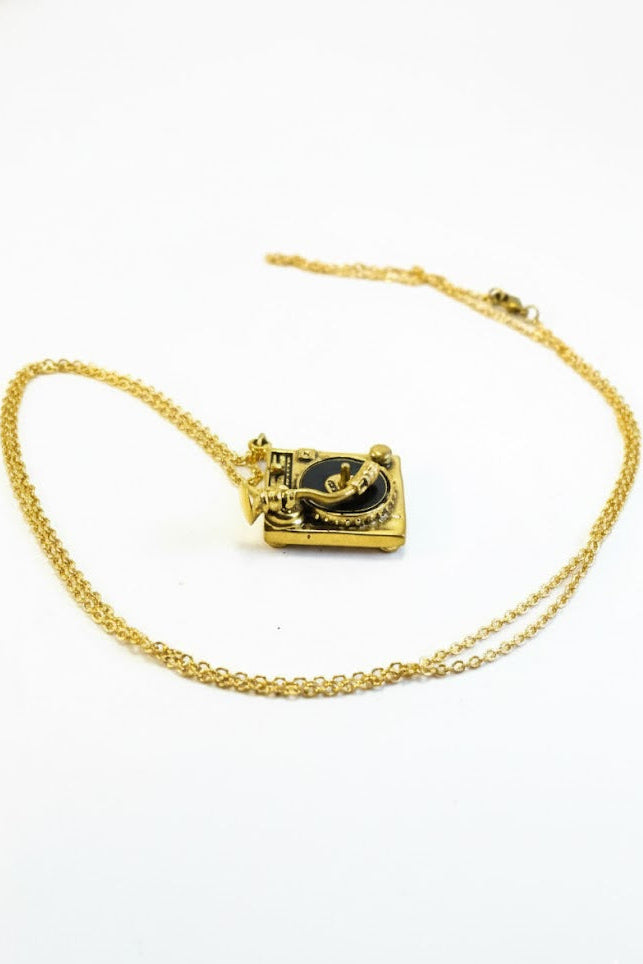 Collar colgante tocadiscos retro