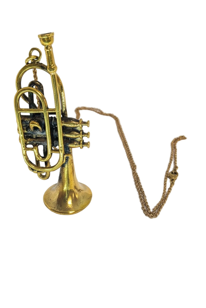 Collar colgante trompeta