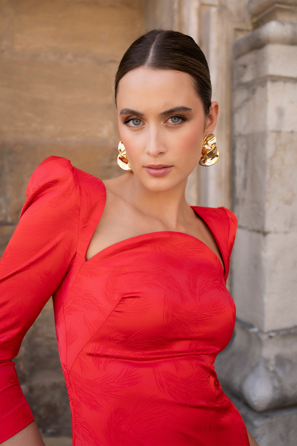 Vestido plumas
