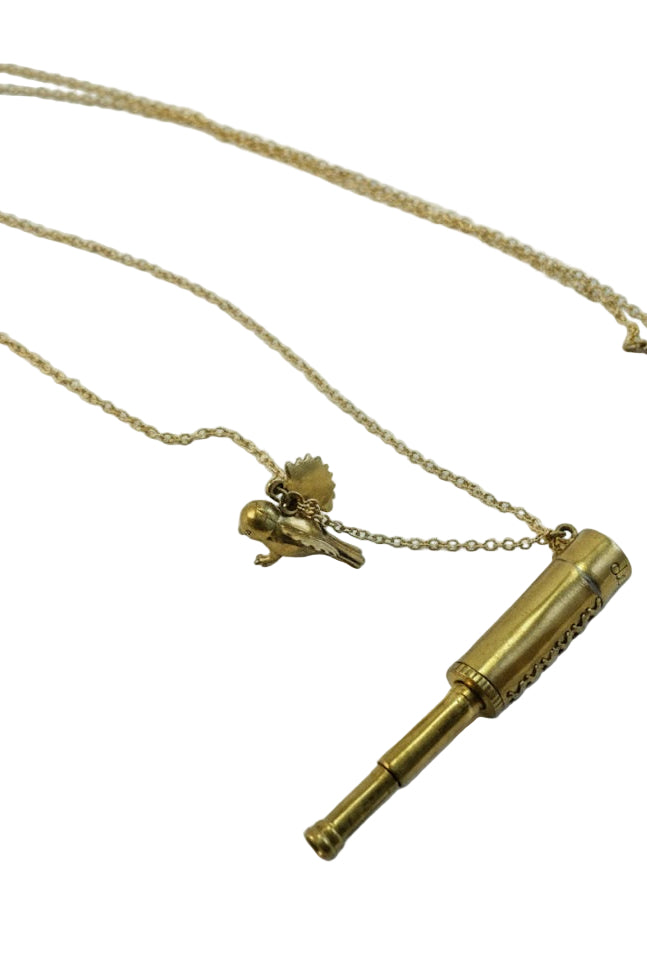 Collar catalejo y pájaro