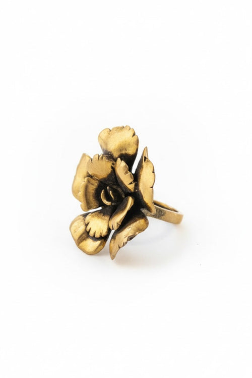 Anillo clavel dorado