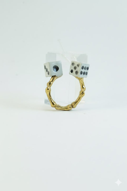 Anillo doble dados blancos