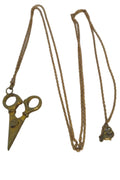 Collar colgante tijeras