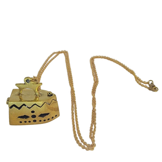 Collar colgante plancha antigua  con depósito