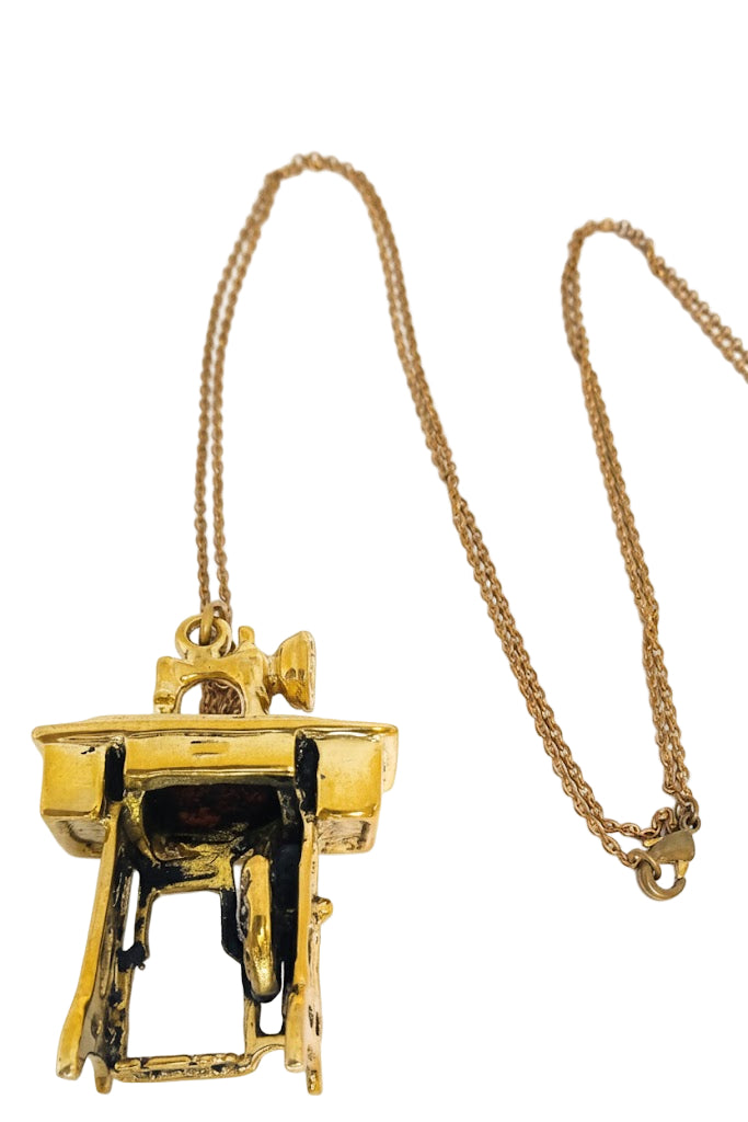 Collar colgante maquina de coser