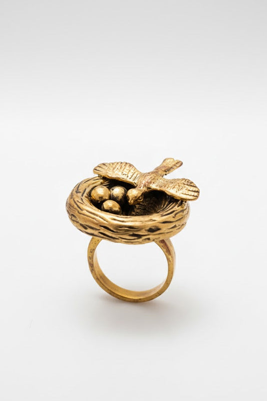 Anillo nido dorado