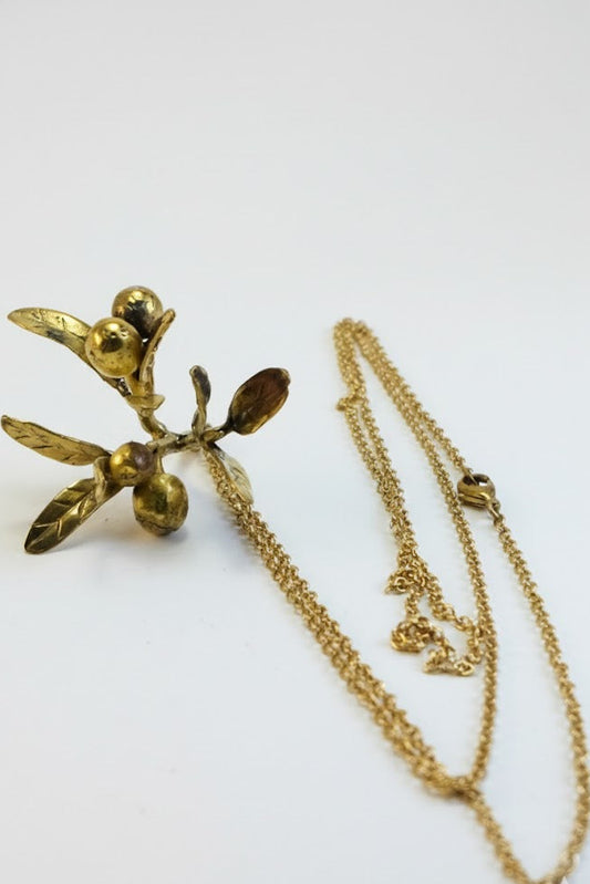 Collar colgante rama de olivo