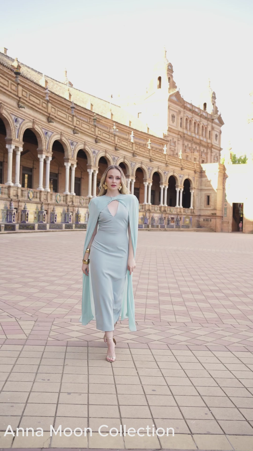 Conjunto vestido y capa Orquídea