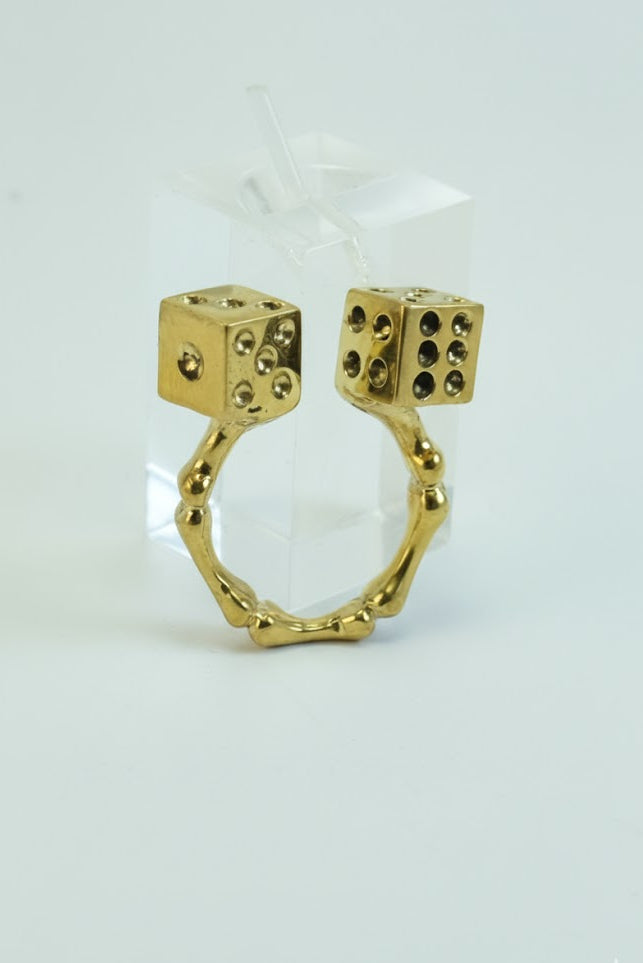 Anillo doble dados dorados